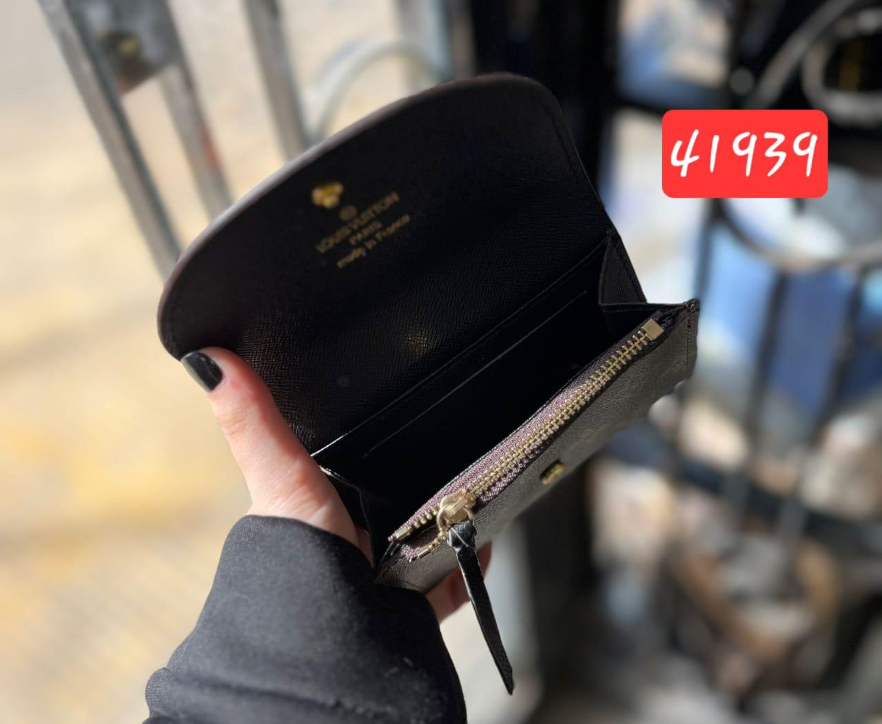LV women wallet + box
