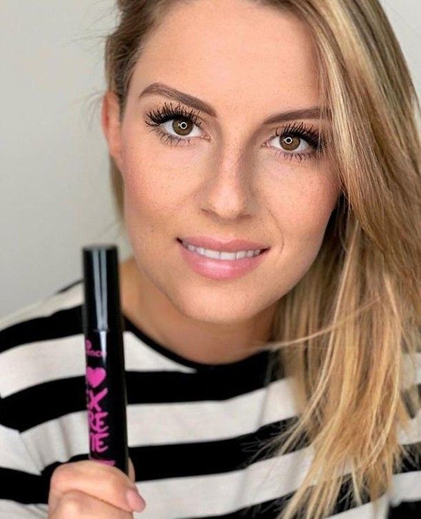 ESSENCE I Love Extreme Black Volume Mascara 12ml