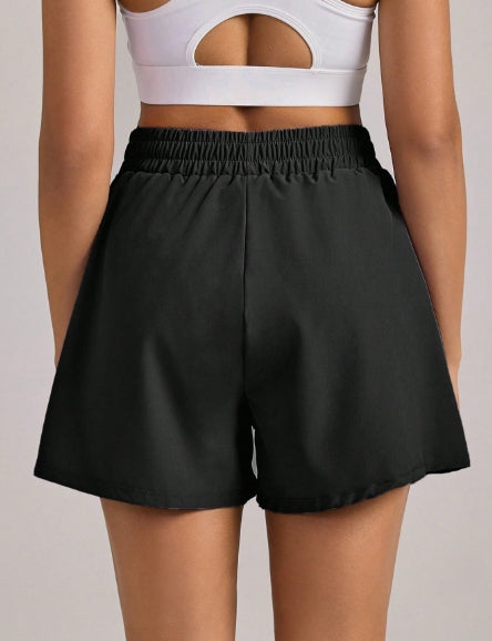 1pc VUTRU Elastic Waist Black Shorts with Pockets - Size L