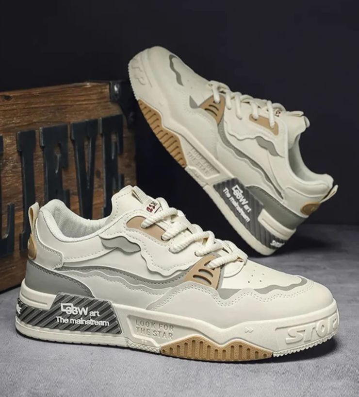 Men's Lace-Up Chunky Sneaker -- SIZE EUR46
