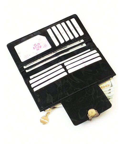 The Everyday Wallet Edit