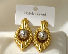 Gilded Glow Earrings