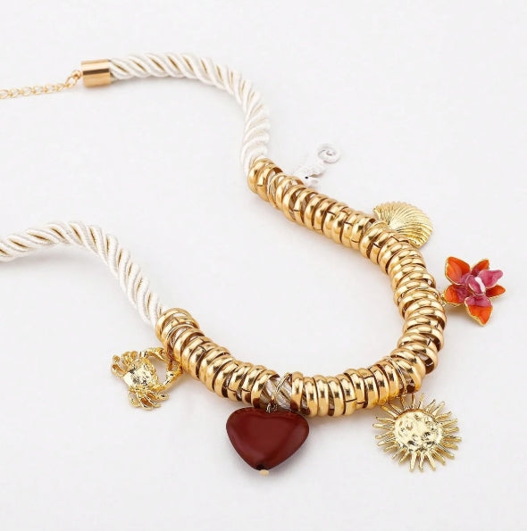 1pc Gold & Beige Necklace With Charms