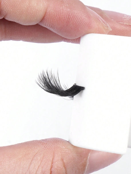 MAANGE Natural False Eyelashes - 1 Pair