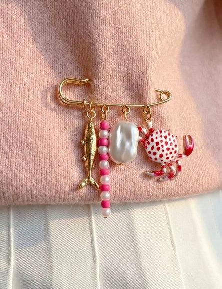 Statement Chain Brooch — Gold