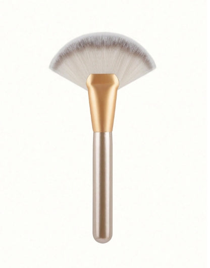 Fan Makeup Brush