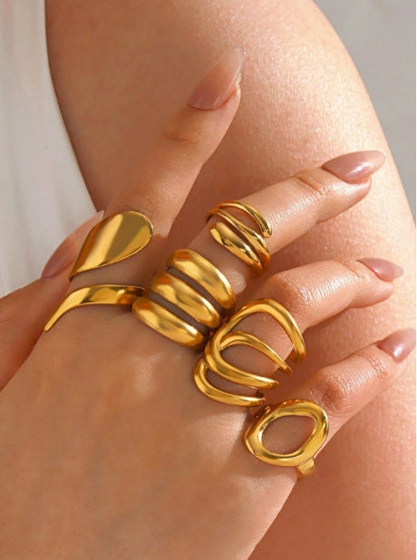 Golden Muse Ring