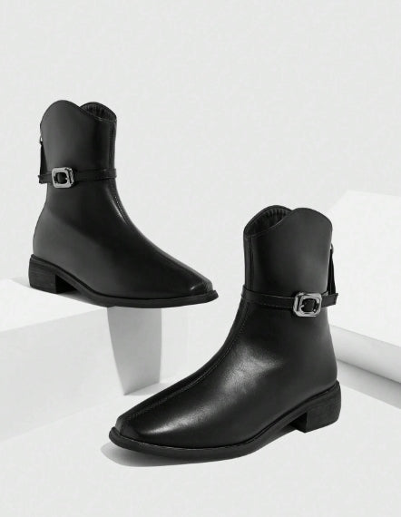 CUCCOO BIZCHIC Women's Black Zipper Boots - Size 41