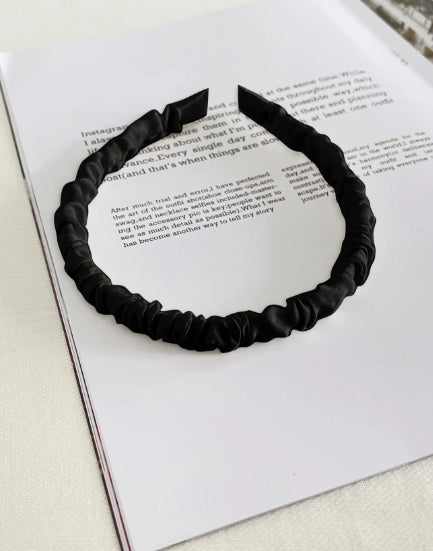 DAZY Solid Rushed Headband Casual