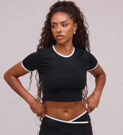 Musera Sport Black Crop Top - SIZE XL