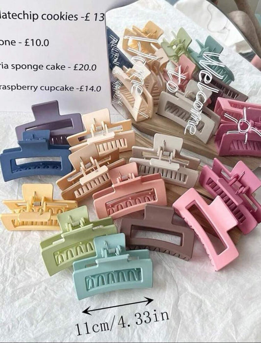 1 PC Random Solid Color Large Size Plastic Hair Claw