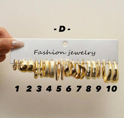 1 Pair Gold Stud Earrings