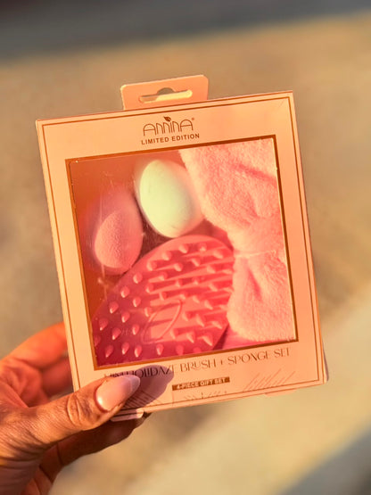 4pcs Holidaze Brush + Sponge Gift Set