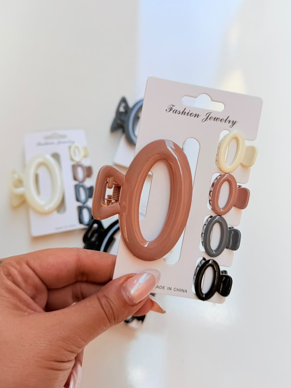 Rounded Modern Muse Hair Set