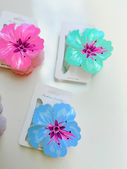 Bloom Statement Clip