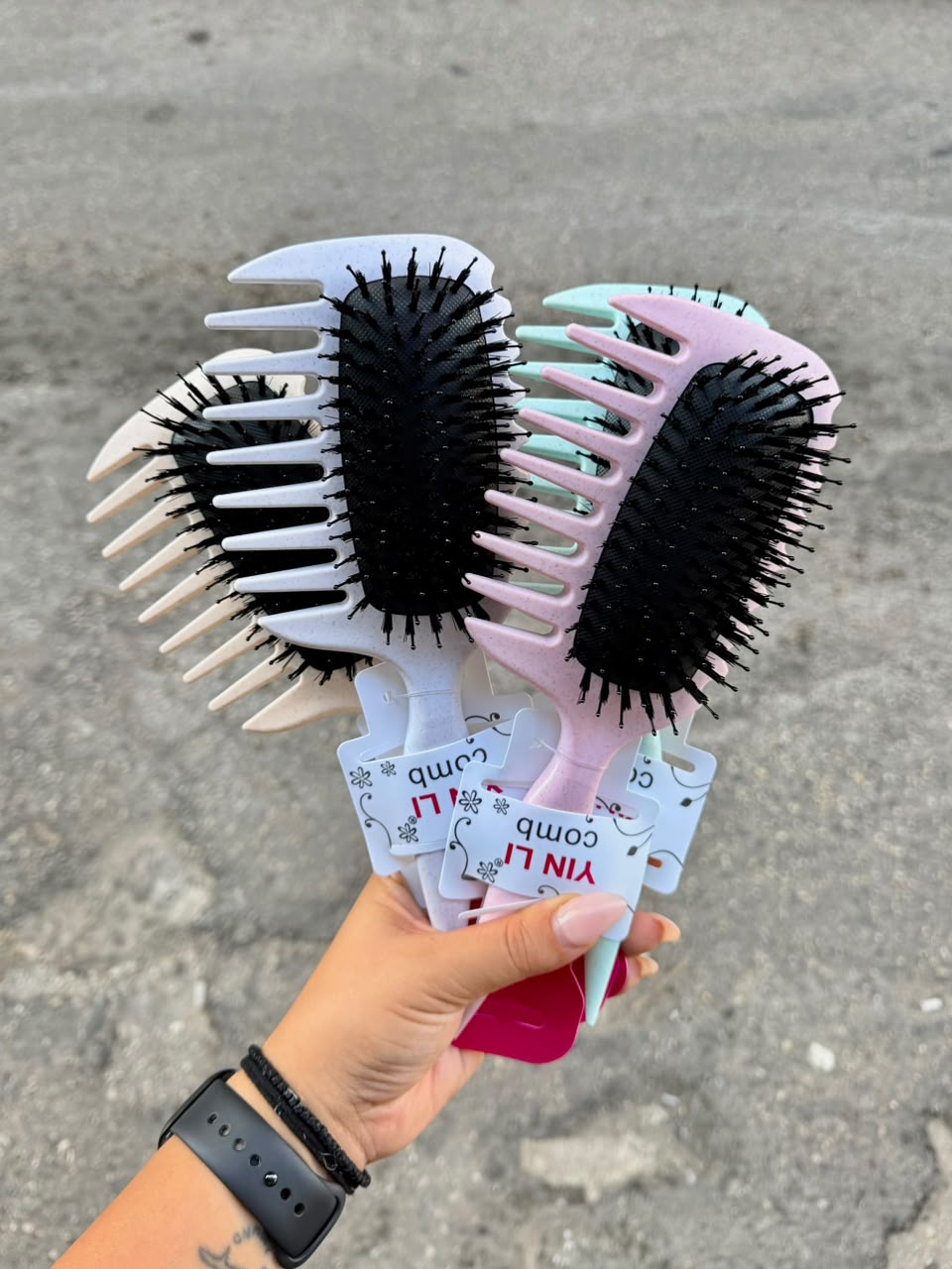 Cloud Glide Detangling Brush