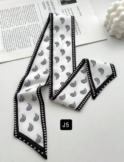 Mini Twist Scarf